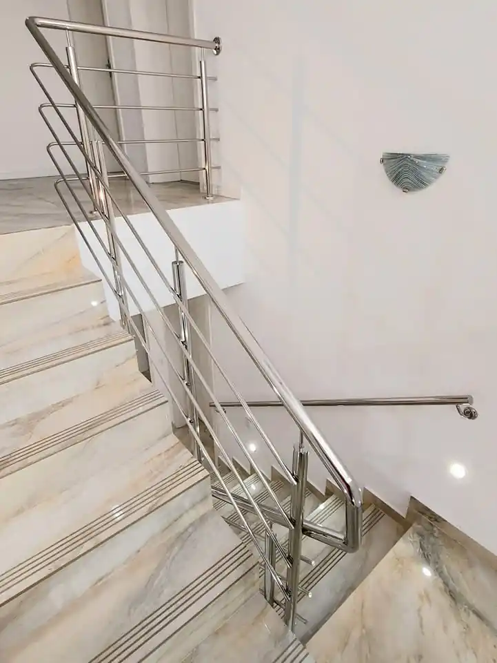 Balustradă inox clasică - lucrare Real Inox 4